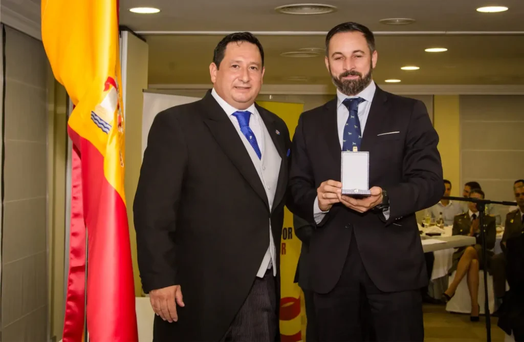 D.Vicente-Zapata-y-D.Santiago-Abascal-1024x668